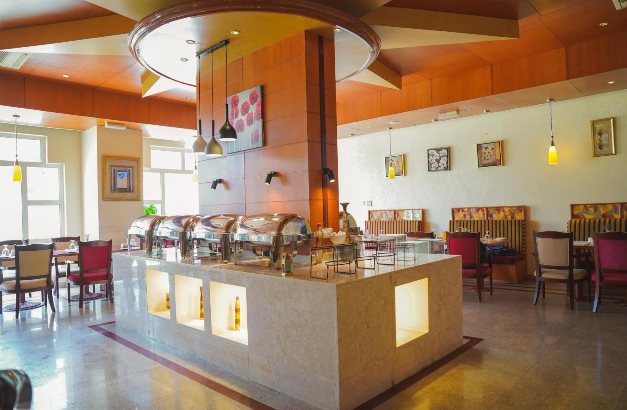萨菲尔国际大酒店 马斯喀特 外观 照片